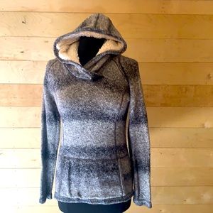 Lola Fleece Hoodie Size Medium Gray